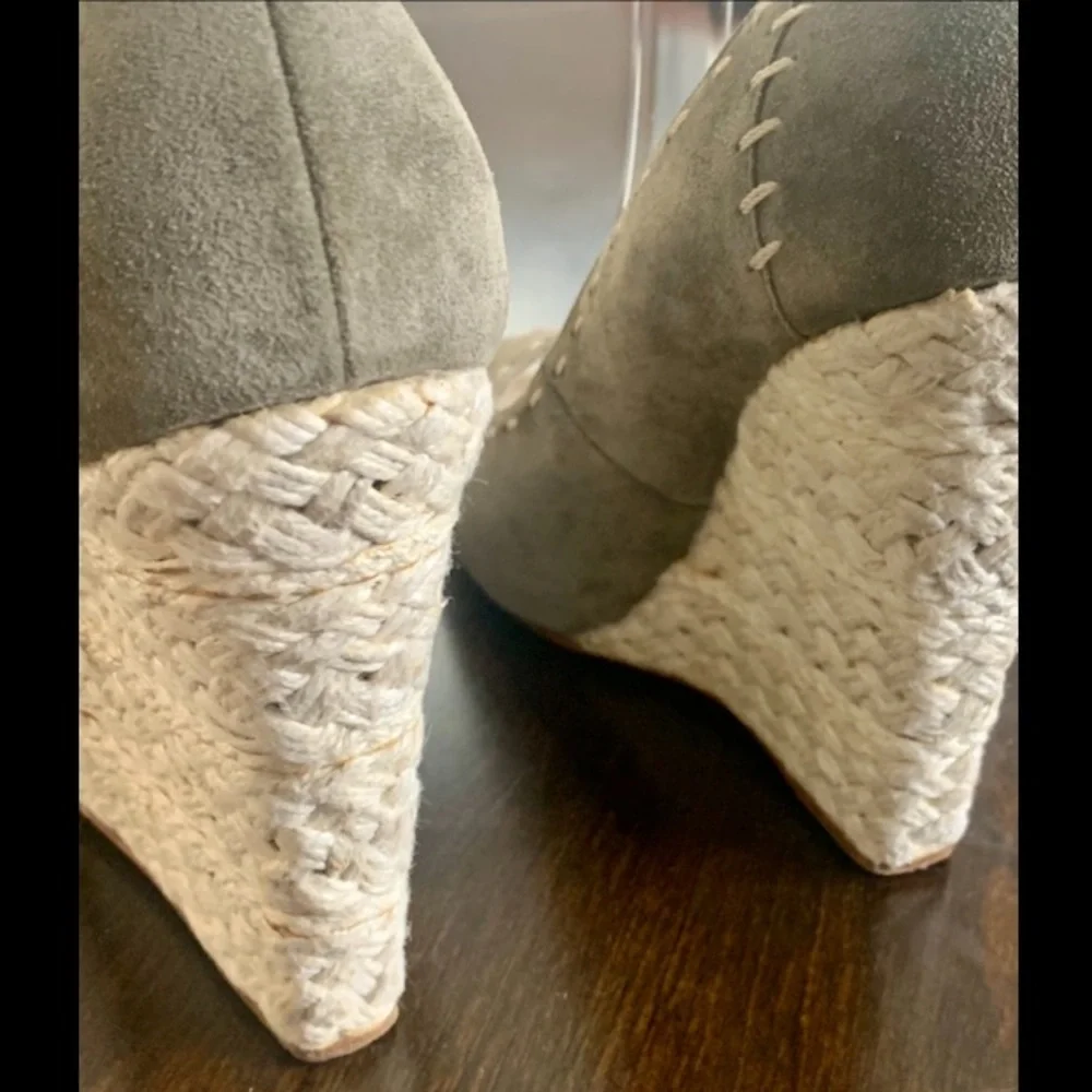 💫HP‼️💫 GIUSEPPE ZANOTTI Wedges in Grayish-Sage Color, Size 38.5 (US 8.5) - Picture 9 of 11